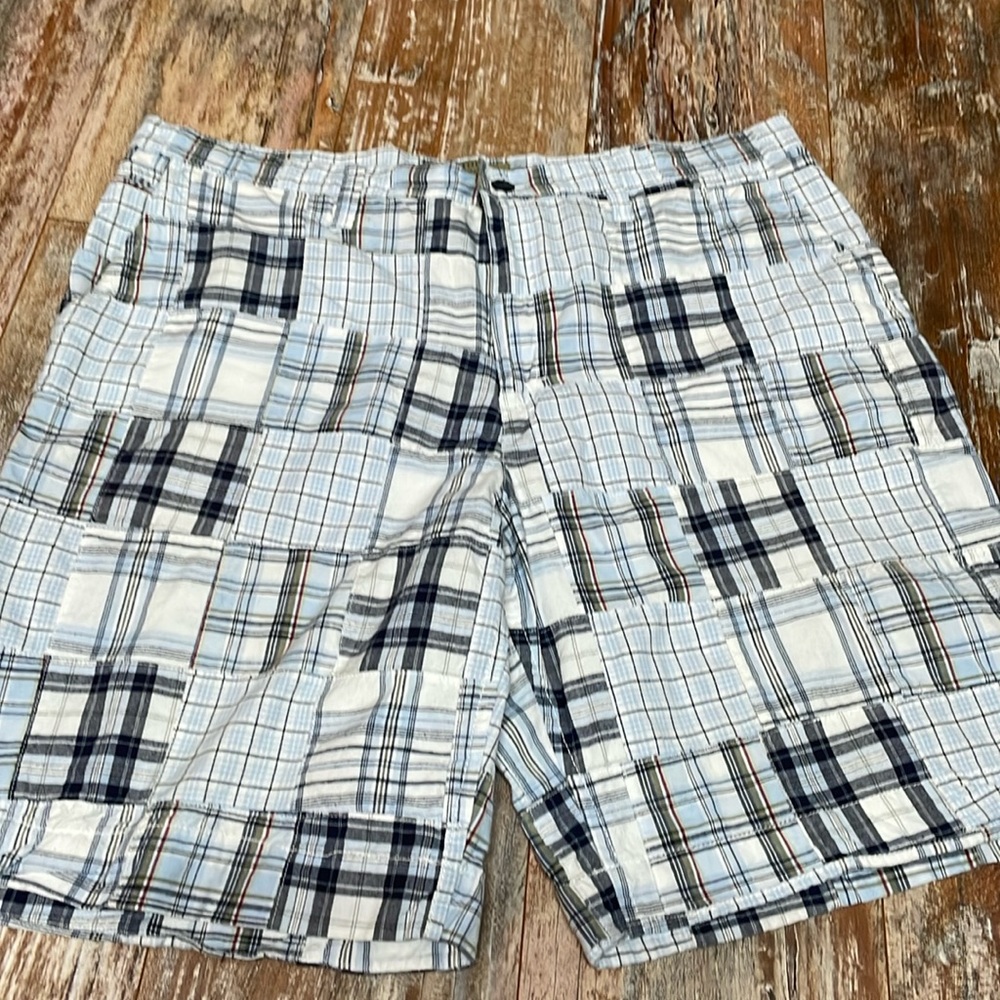 Sonoma cotton shorts sz 40. light blue colored checkered pattern patchworkk